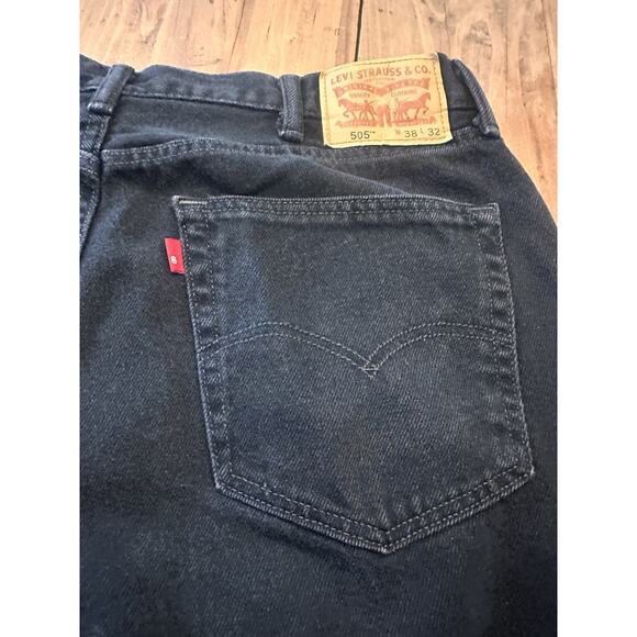 Levi’s 505 Men’s Black Jeans Size 38x32 Pants Straight Leg Classic Fit - Picture 13 of 16